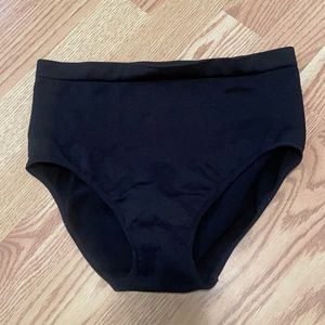 Skinnygirl shape wear briefs